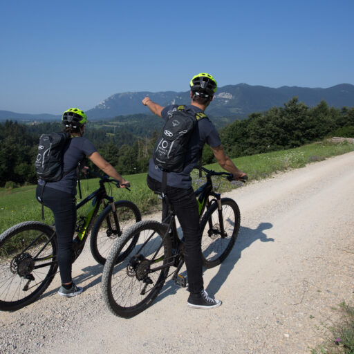 Jamska kolesarska pot / Cave Cycling Trail