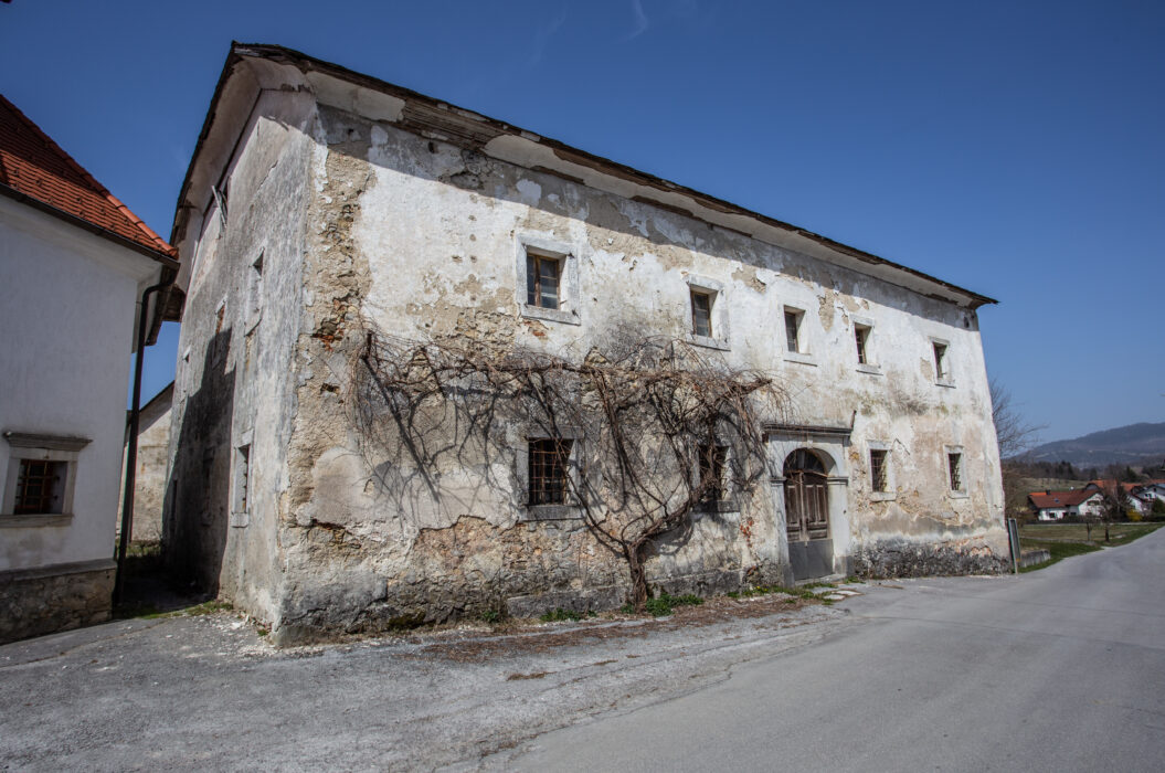 Stara mitnica v Landolu