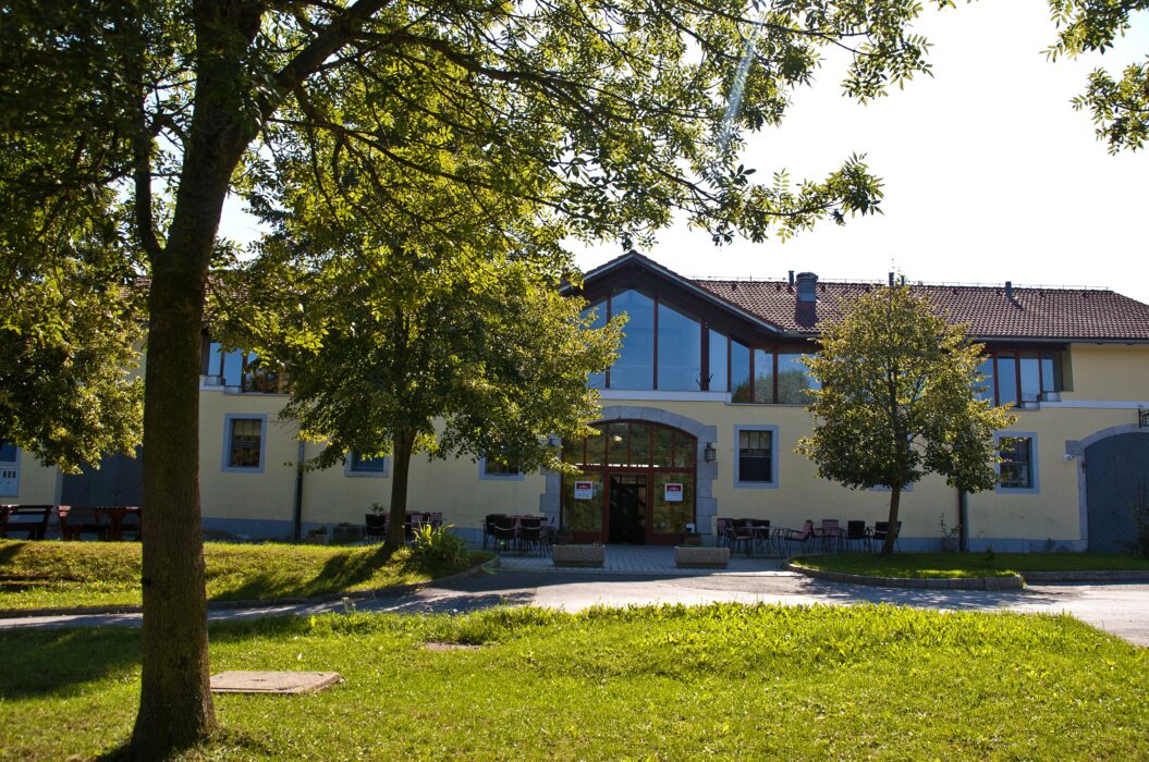 Apartmaji Grad Prestranek