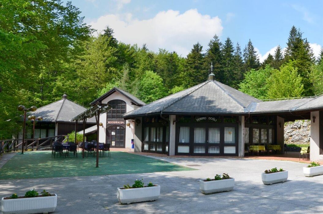 Kamp Pivka jama / Camp Pivka jama