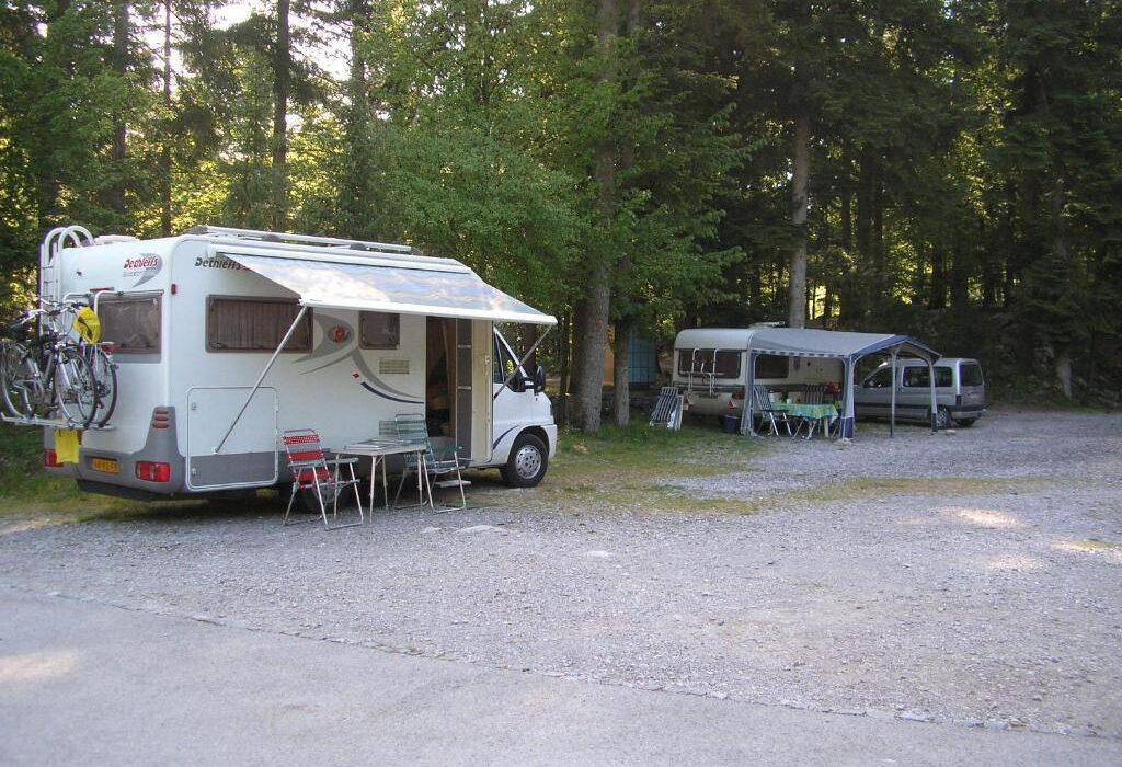 Kamp Pivka jama