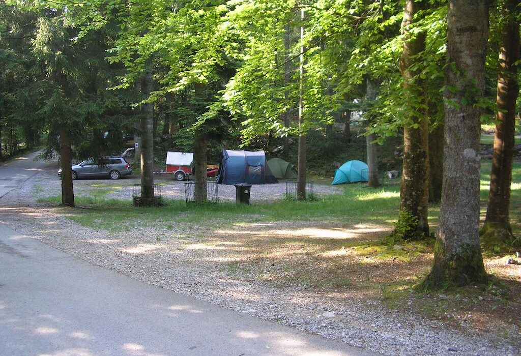 Kamp Pivka jama