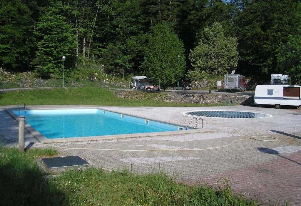 Kamp Pivka jama