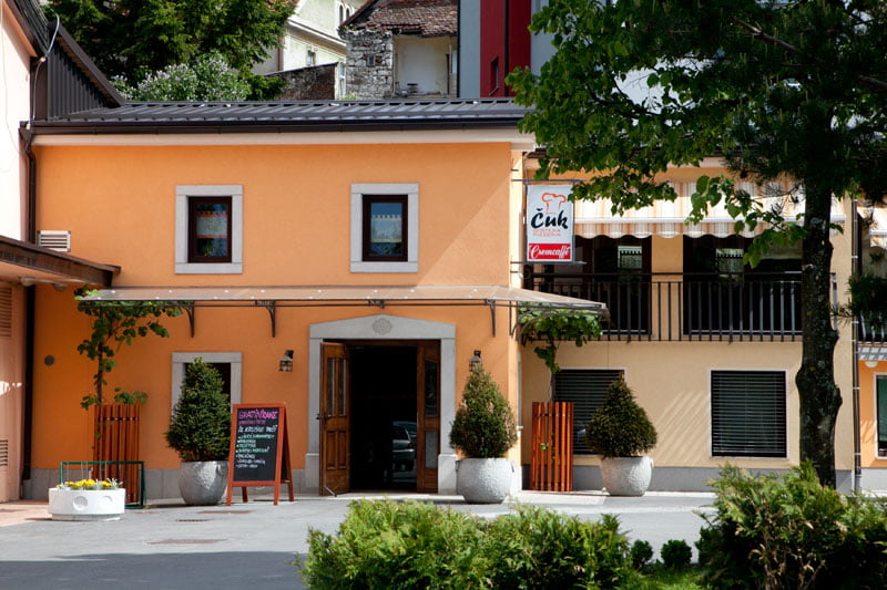 Restavracija in Pizzeria Čuk / Restaurant and Pizzeria Čuk
