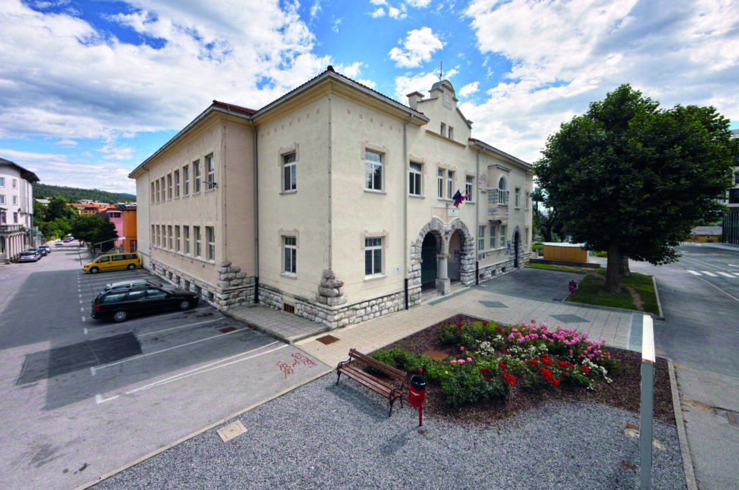 Ljudska univerza / People's University