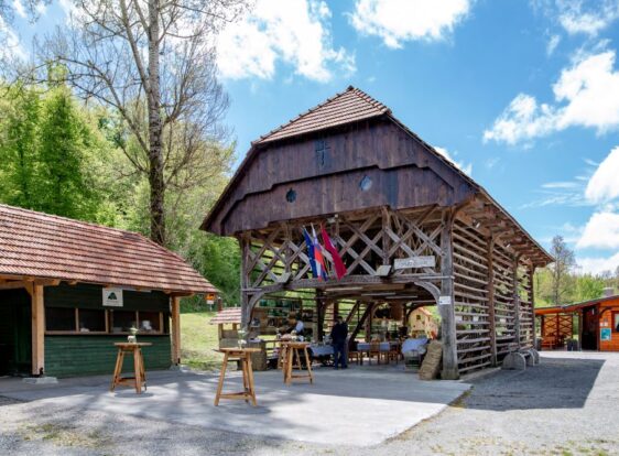 Toplar hayrack, cultural heritage, open-air museum housing collections that present rural life and work in the past and today. It also serves as a pleasant venue for various events and outdoor gatherings.